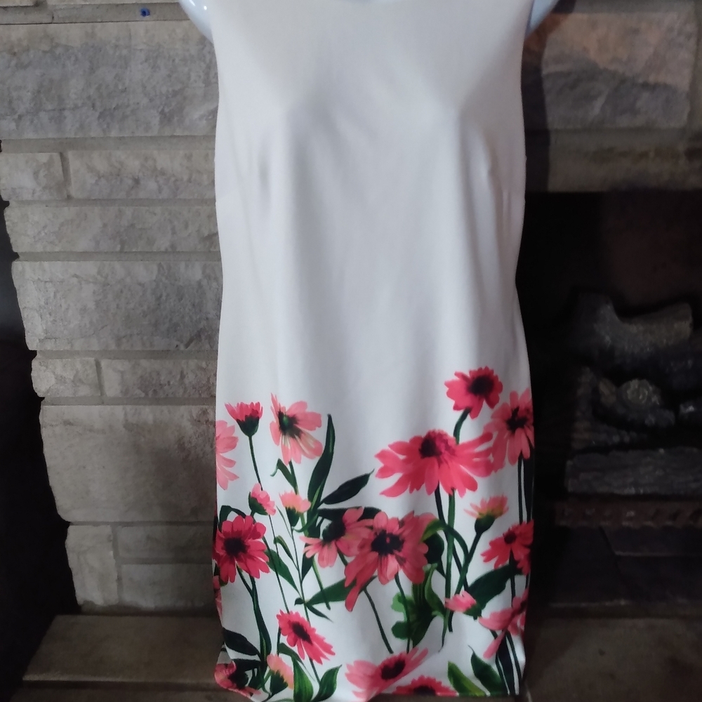 Calvin Klein Size 14 White and Floral Dress